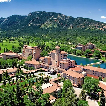 The Broadmoor'S Ranch At Emerald Valley